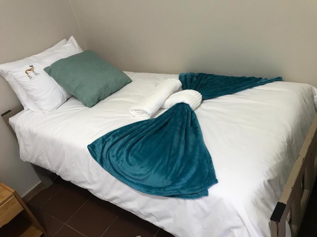 Urbanlife Keetmanshoop Accommodation Екстер'єр фото